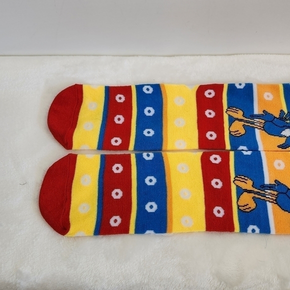 Kelloggs Toucan Sam Froot Loops Novelty Blue Yellow Orange Red Socks Unisex - Picture 8 of 8